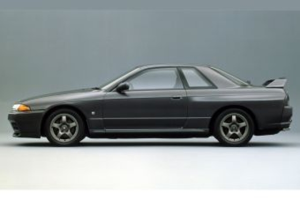 Nissan предложил электрифицировать старые Skyline GT-R